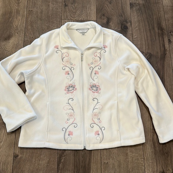Allison Daley Jackets & Blazers - Allison Daley embroidered fleece jacket